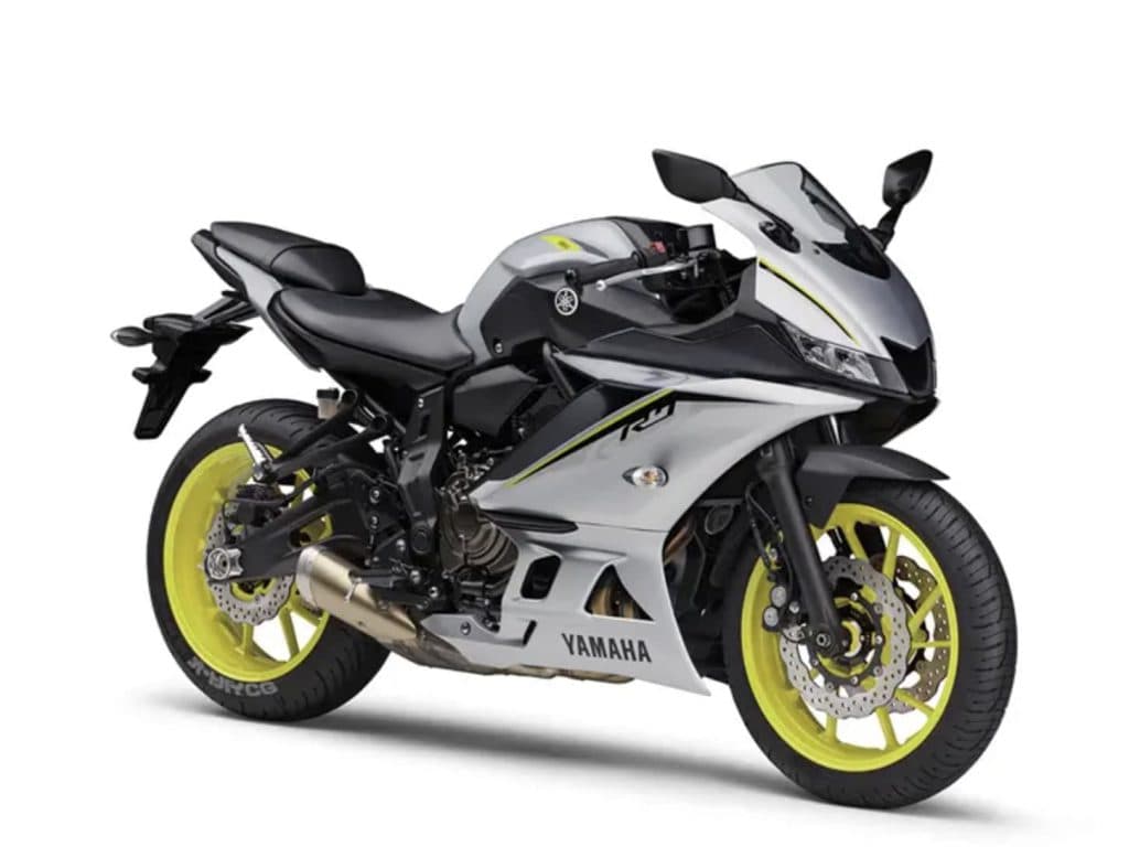 Yamaha R7