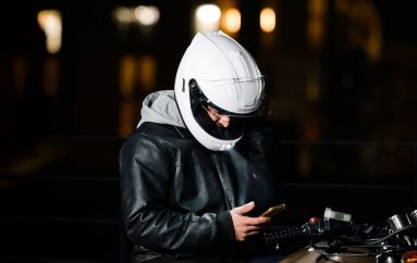 SENA Phantom & Phantom ANC หมวกกันน็อกอัจฉริยะที่รวมทุกฟังก์ชันไว้ในใบเดียว